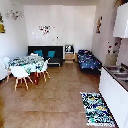 Daniel Bilocale Nr 1 Apartamento *